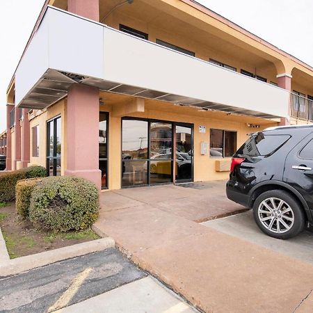 Oyo Hotel Tulsa Ok I-44/Route 66 외부 사진