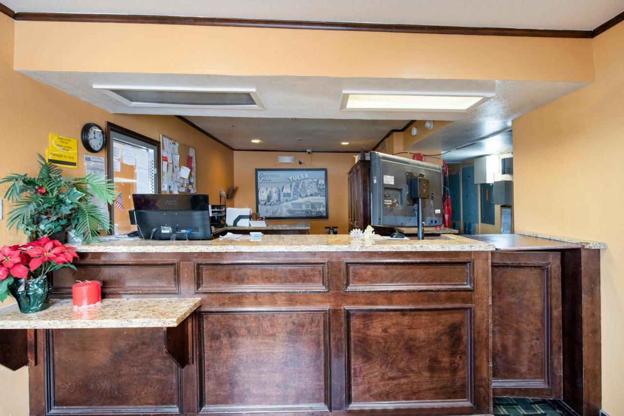 Oyo Hotel Tulsa Ok I-44/Route 66 외부 사진